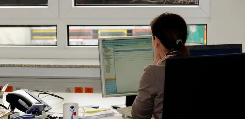 Күні бойы отырып істейтін жұмыстың салдарын жою үшін не істеу керек? – маман кеңесі