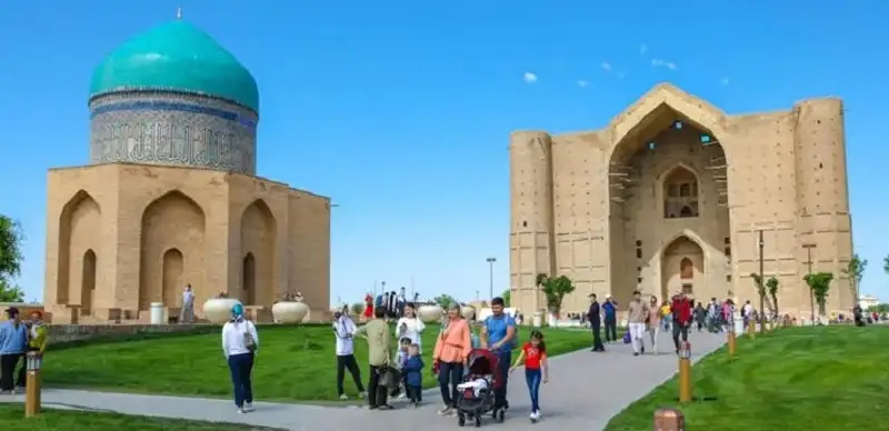 мавзолей Курмангазы в Астрахани