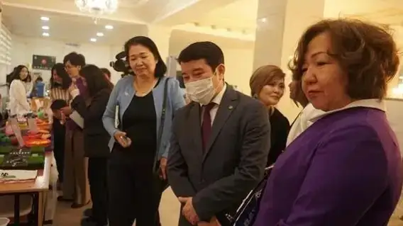 Атираулик мактаб ўқувчилари 