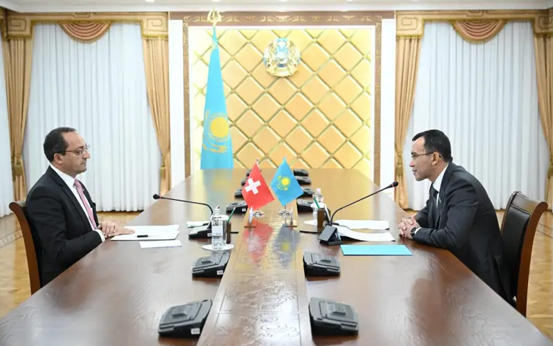 Máýlen Áshimbaev Shveıtsarııanyń Qazaqstandaǵy elshisimen kezdesti