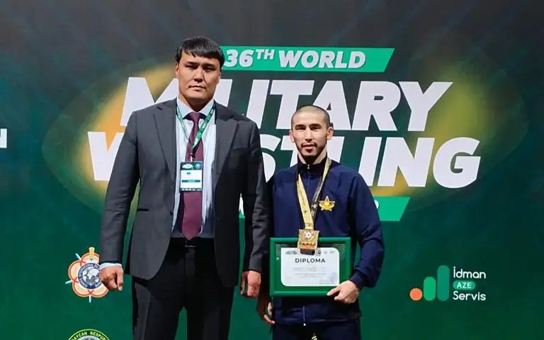 Амангали Бекболатов стал чемпионом мира по греко-римской борьбе