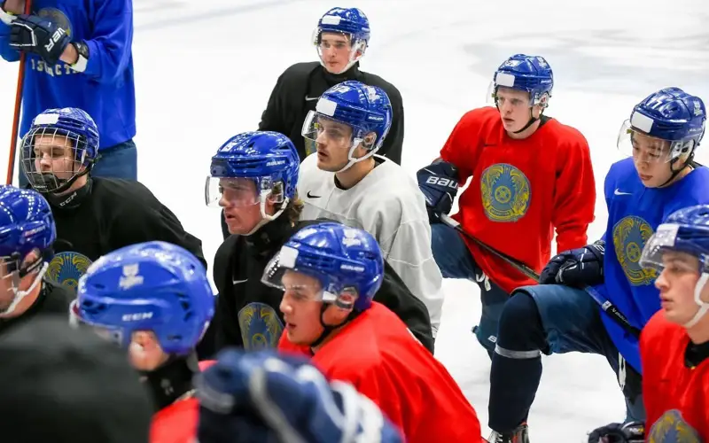 Назван состав сборной Казахстана на молодежный ЧМ по хоккею