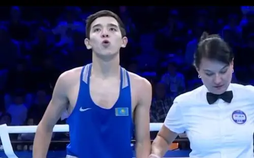  боксер Нурасыл Тулебек 