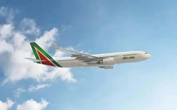 Alitalia 2700 нафар ходимини ишдан бўшатади