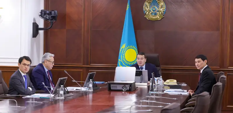 Алихан Смаилов