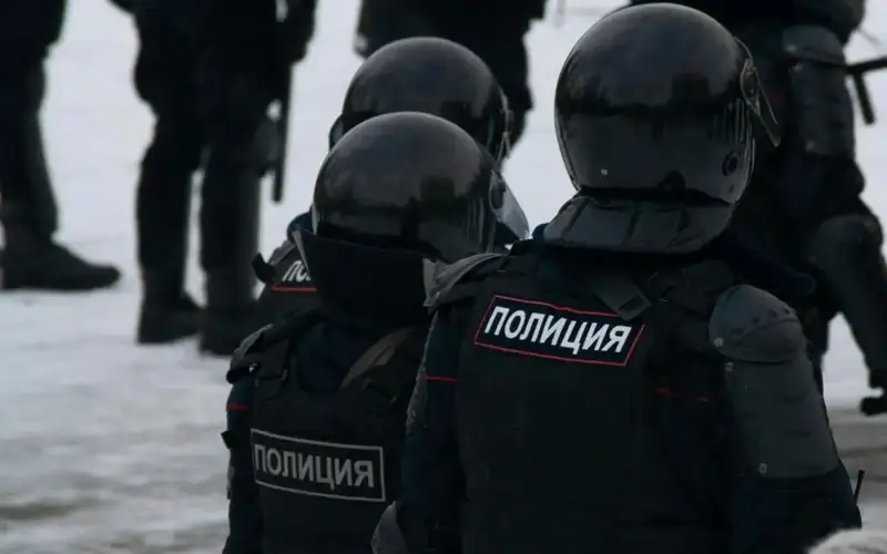 Брянскдаги мактабда ўқувчи отишма уюштирди: ҳалок бўлганлар бор