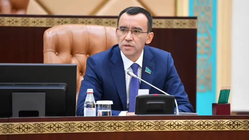 Маулен Ашимбаев