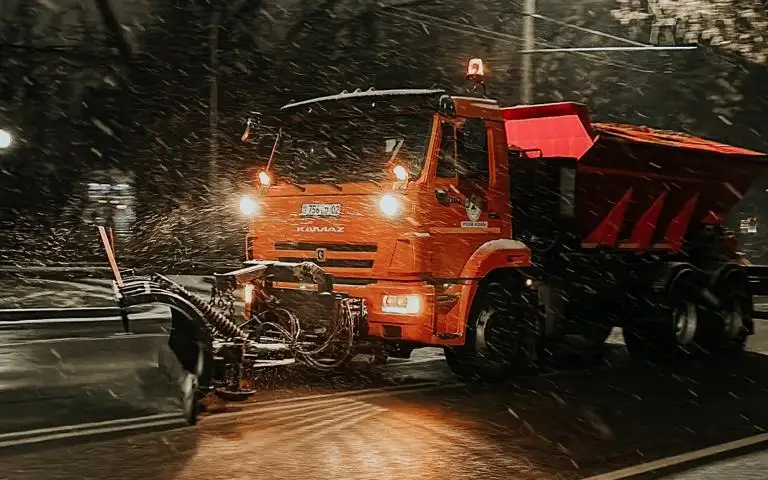 Almaty qar tazalaý