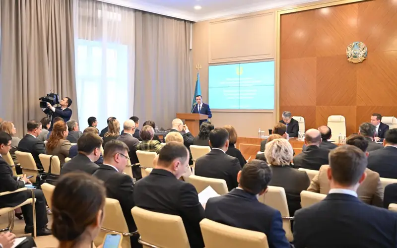 Parlament depýtattary Shyǵys Qazaqstan jurtshylyǵymen ekologııa máselesin talqylady