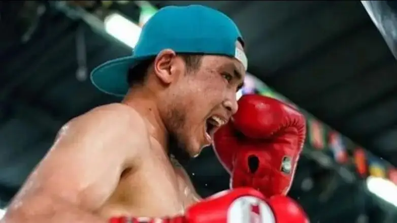 Алматидаги бокс кечаси: хитойлик этник қозоқ нокаут эвазига ғалаба қозонди