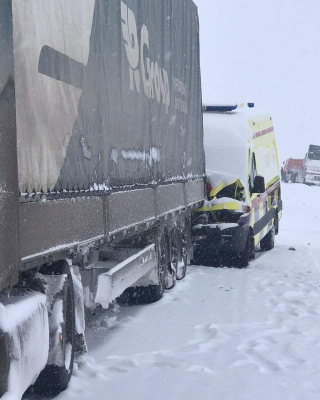 скорая помощь попала в ДТП в  Жетысу