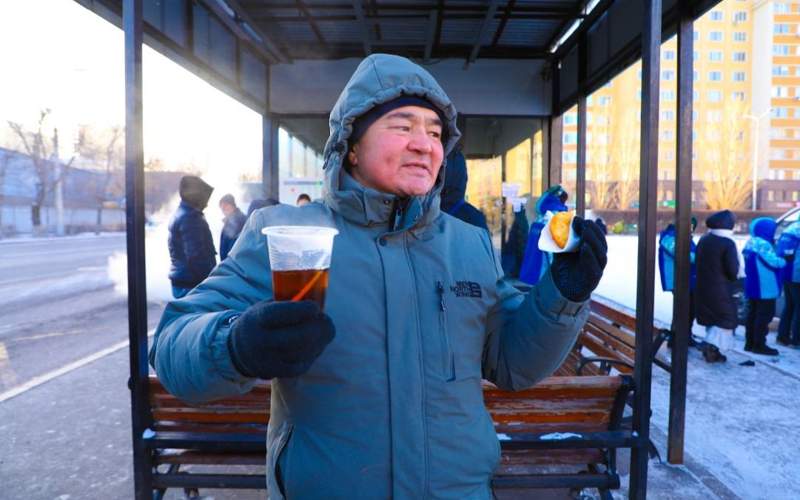 10 добрых дел: как волонтеры помогают жителям Астаны в морозы