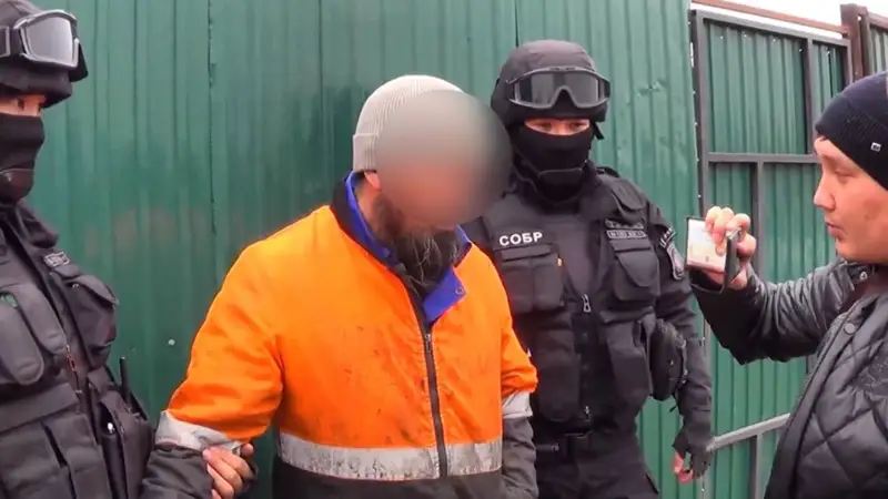 Jetisý oblysynda esirtki saqtaǵan destrýktıvti aǵym ókili ustaldy