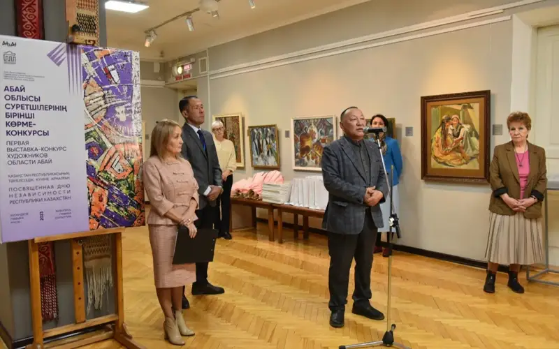 Первая выставка художников области Абай открылась в Семее