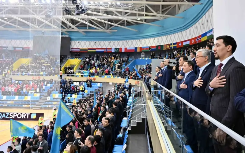 Вместе с Президентом РК сборную по футзалу пришел поддержать Жанибек Алимханулы