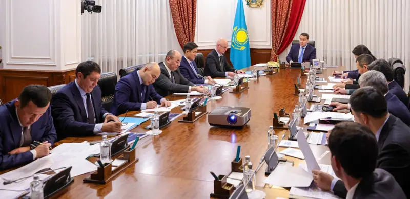 Вопросы развития компании Qarmet рассмотрены на совещании в Правительстве