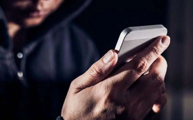 Иностранец обокрал девушку в автобусе в Астане