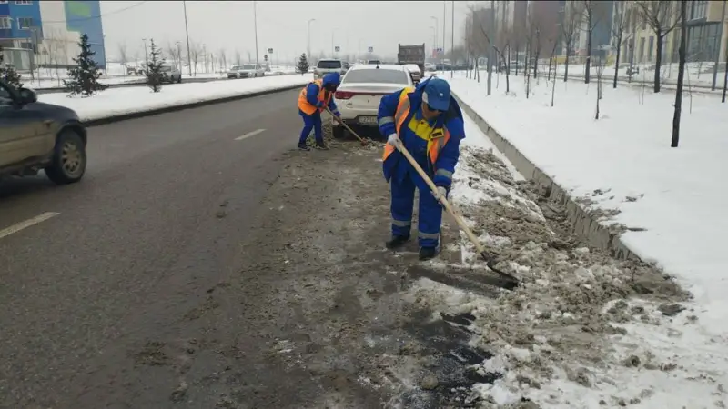 уборка снега в Алматы