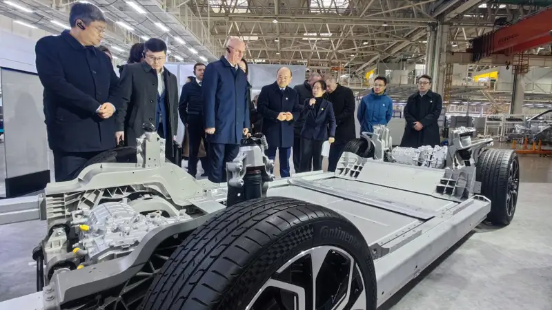  первый заместитель Премьер-министра Республики Казахстан Роман Скляр посетил с рабочим визитом город Хэфэй 