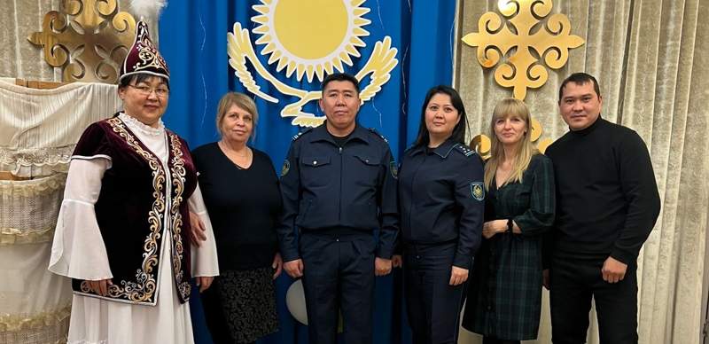 Подарки детям с особыми потребностями сделали осужденные в ВКО