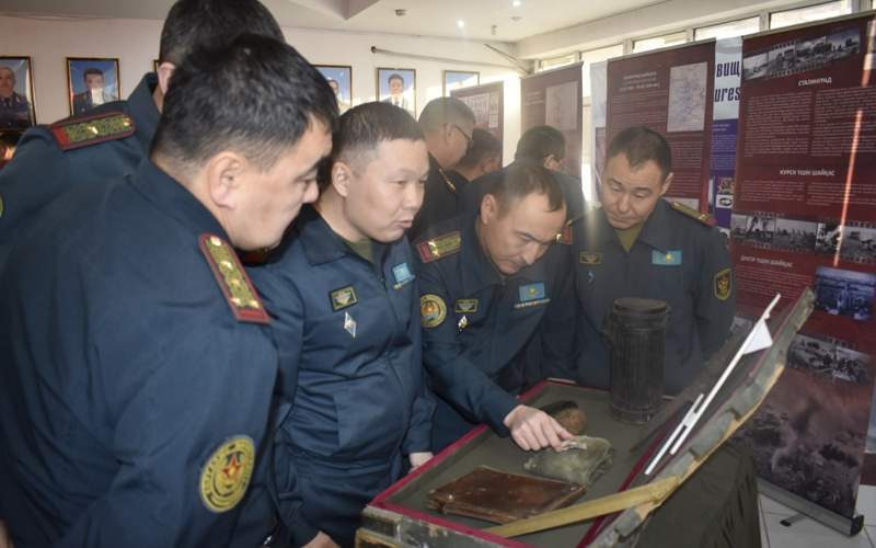 Военнослужащие отметили День Независимости Казахстана