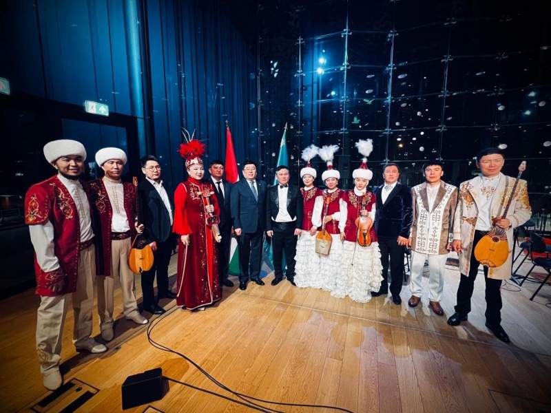 Melodies of Endless Steppe - Music of Independent Kazakhstan performed in Hungary 