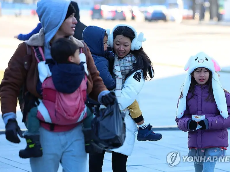 Season's coldest weather grips S Korea 