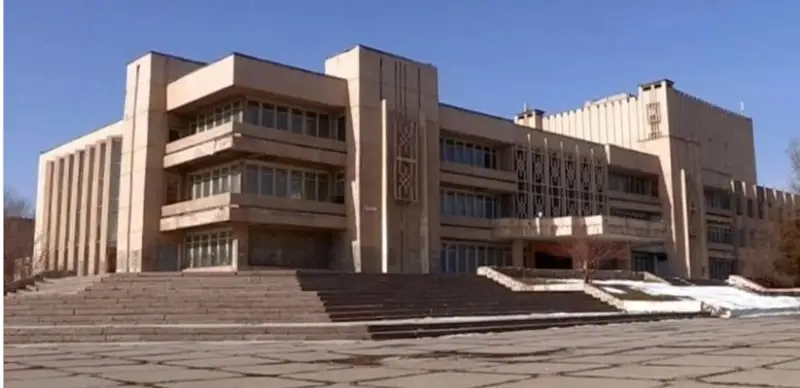 Дворец Фосфорников в Шымкенте