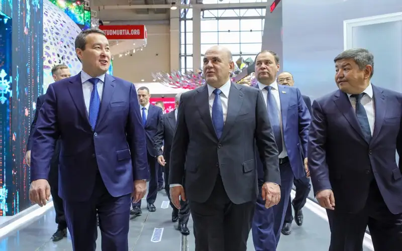 Prime Minister Alikhan Smailov visited the International Exhibition and Forum “Russia”
