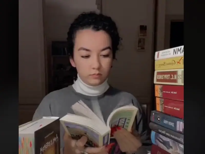 чтение книг