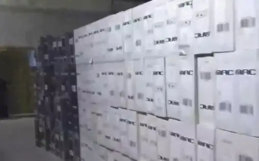 Крупный канал поставки сигарет без средств идентификации пресекли в области Абай