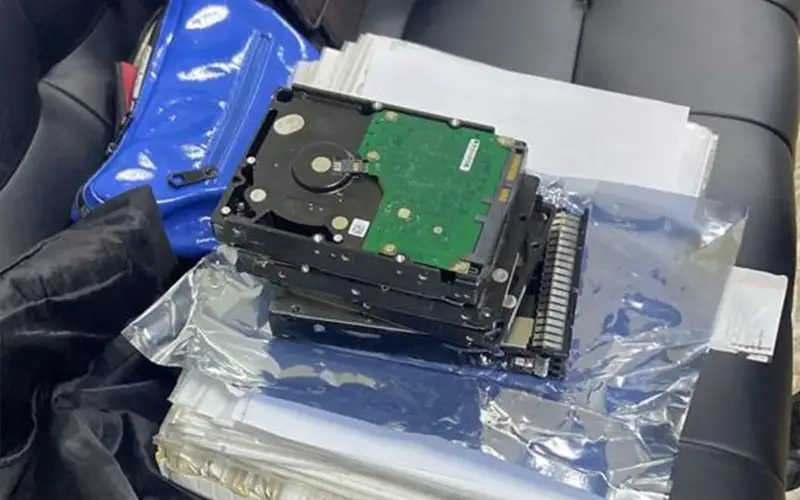 Подозреваемого в организации незаконного пропуска трафика и телефонных соединений задержали в Казахстане