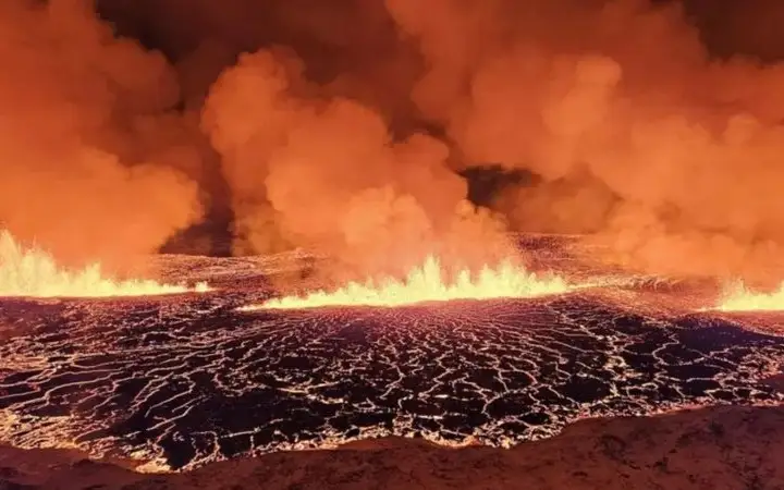 Извержение вулкана происходит на юго-западе Исландии