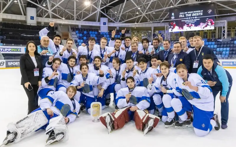 Три сборные Казахстана по хоккею выступят в топ-дивизионе ЧМ