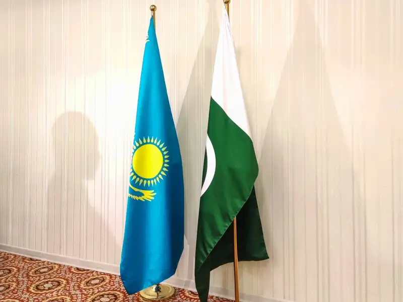 Казахстан намерен сотрудничать с Пакистаном в сфере машиностроения