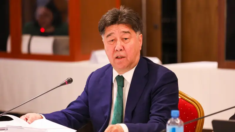 Алихан Байменов