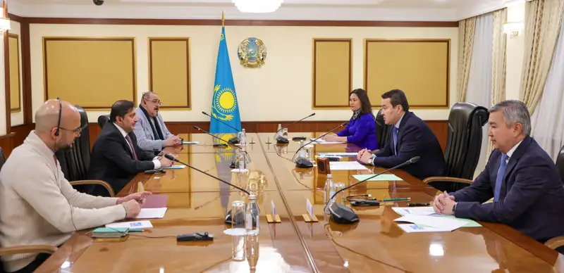 Премьер-министр РК провел встречу с послом Государства Катар в Казахстане