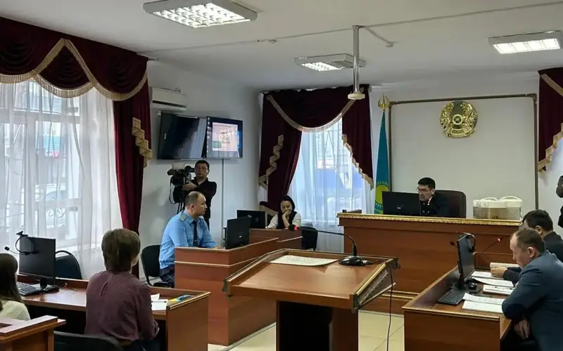 үш адамды өлтірді