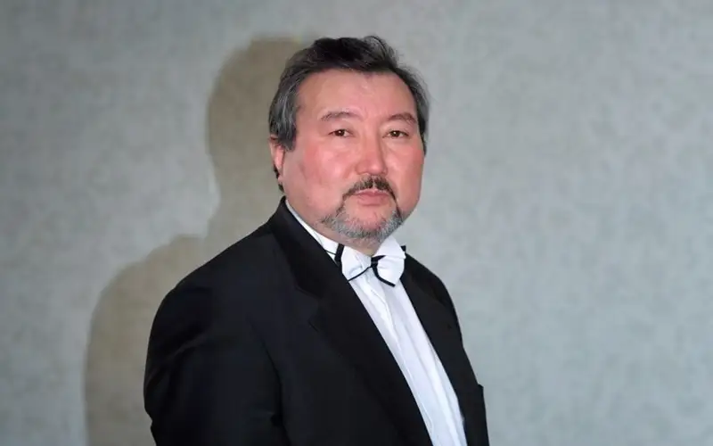 Ұлықбек Есдәулет