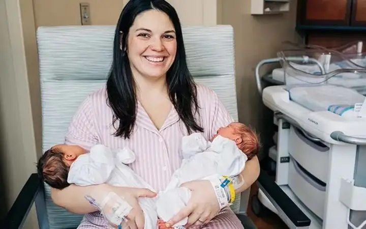 Американка родила двух детей за два дня