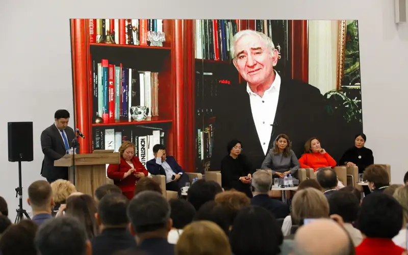 Қозоғистон умумтаълим мактабларида таълимнинг янги моделлари жорий этилмоқда