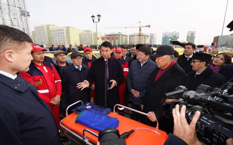 машины скорой помощи подарили в Туркестанской области