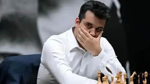 ıAn Nepomnıaşıı