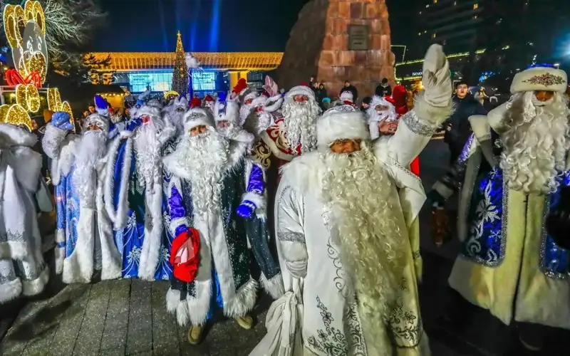 Алматида Қорбоболар паради бўлиб ўтди