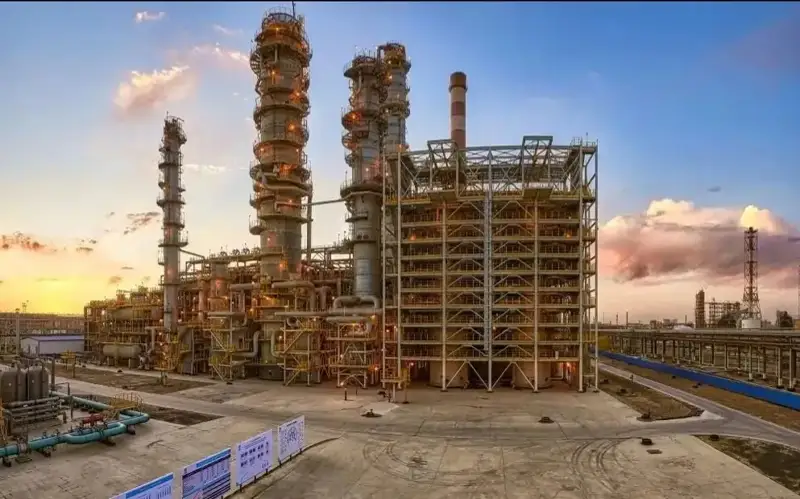 Фото: Атырау мұнай өңдеу зауыты