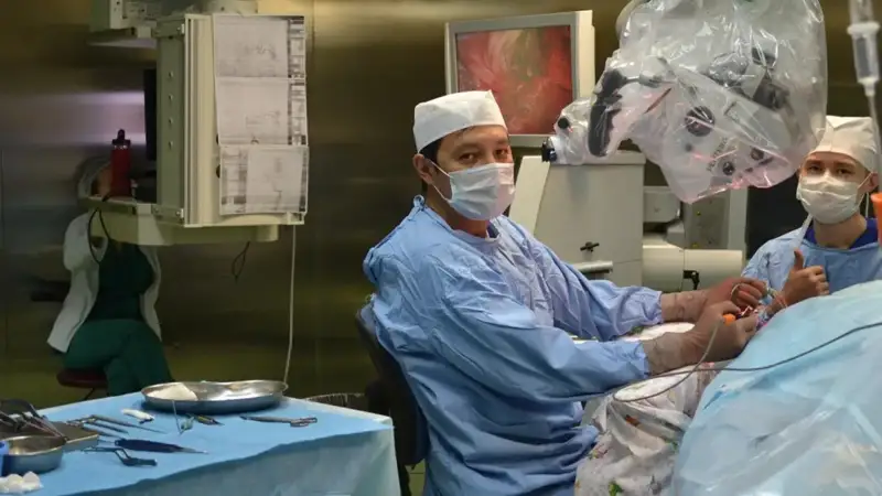 Нейрохирург Ербол Махамбетов