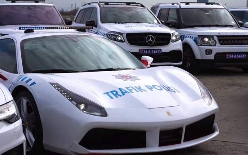 Турецкая полиция будет ездить на люксовых авто Турецкая полиция будет ездить на люксовых авто