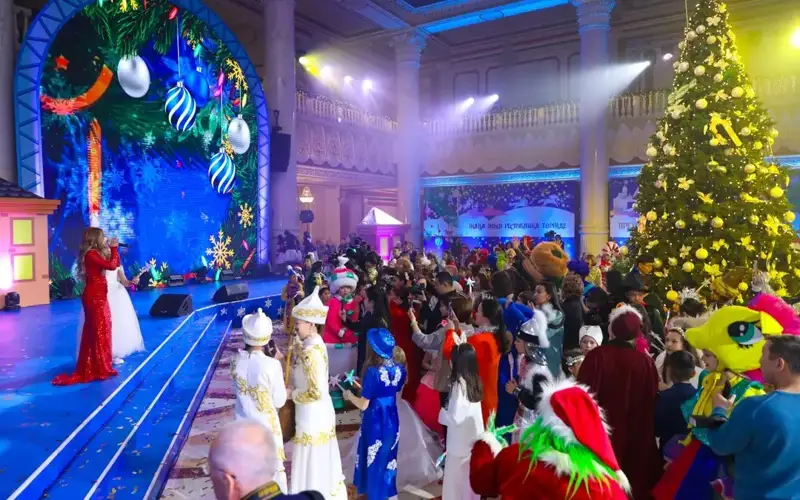 Президент болаларни Янги йил байрами билан табриклади