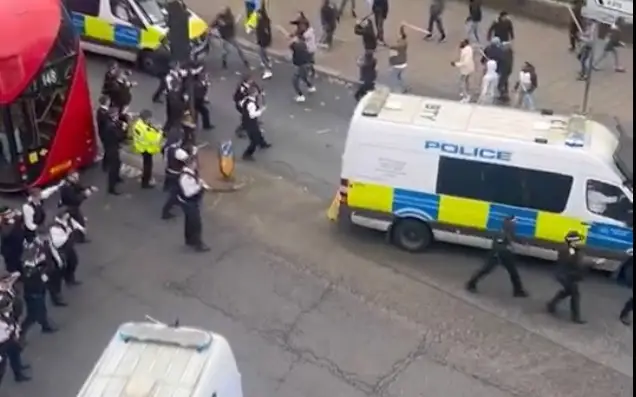 Столкновения между полицией и эритрейской общиной произошли в Лондоне