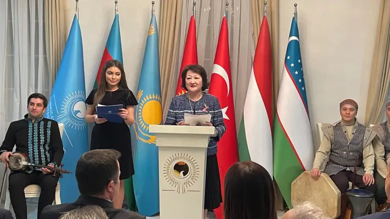 Актоты Раимкулова